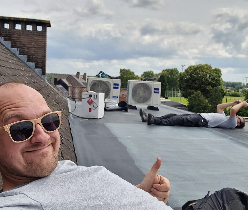 Buitenunits geïnstalleerd door HVAC technieker uit Brecht